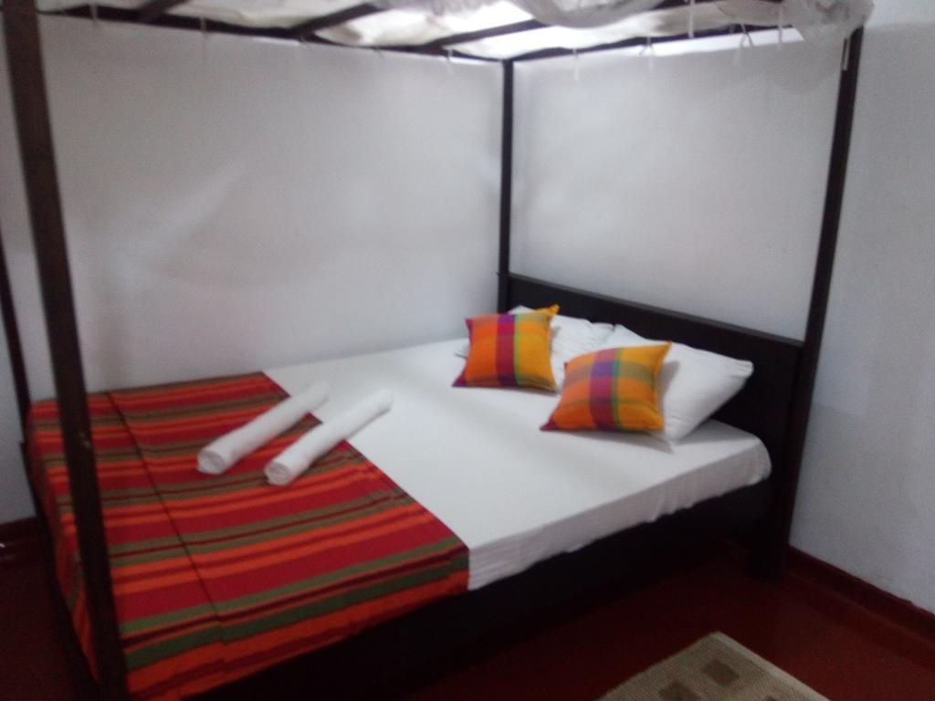 The Sea House Hotel Kudapaduwa Bagian luar foto