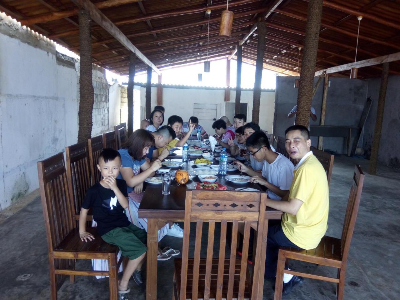 The Sea House Hotel Kudapaduwa Bagian luar foto