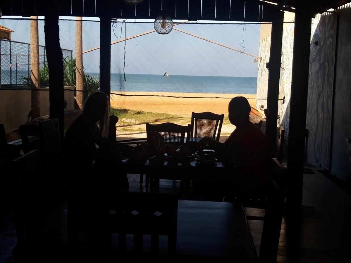 The Sea House Hotel Kudapaduwa Bagian luar foto